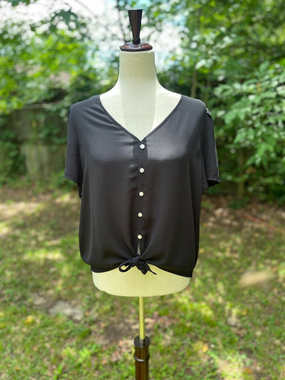 LOFT Outlet Women's Medium Black Sheer Tie Front Button Short Sleeve Blouse